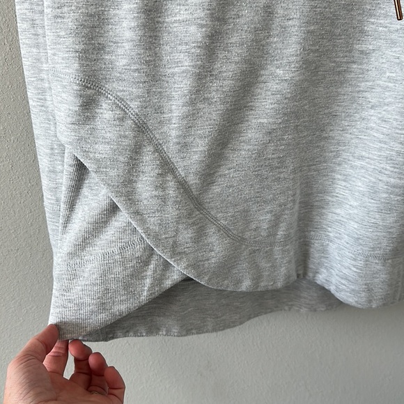 Yogalicious Gray Cowl Neck Hooded Women's Sweatshirt Size Small - Picture 5 of 16